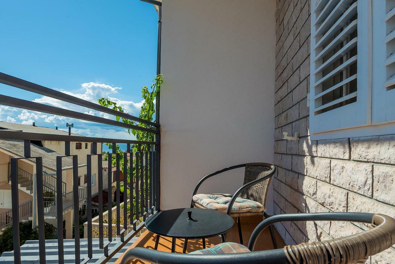 Apartmani Luka Baška Voda المظهر الخارجي الصورة